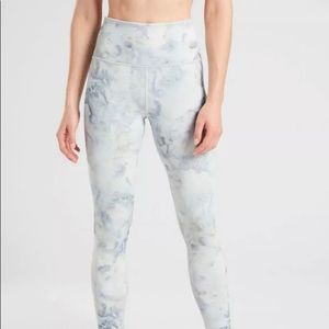 Athleta Elation Snow Dye 7/8 Tight